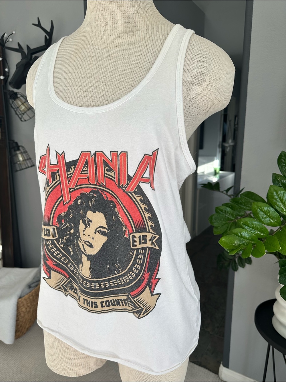 Next Level Apparel Shania Twain white concert tank, size medium - Picture 3 of 7
